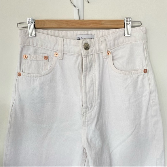 Zara straight leg jeans in white sz 4 - Picture 3 of 13
